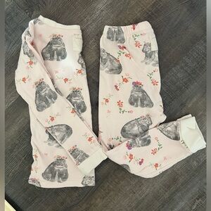 Burt’s Bees Toddler PJs. Hippos. 2T.